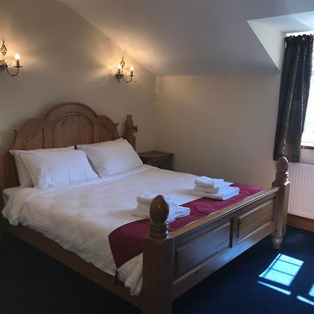 Great Trethew Manor Hotel & Self Catering Lodges 리스커드 외부 사진