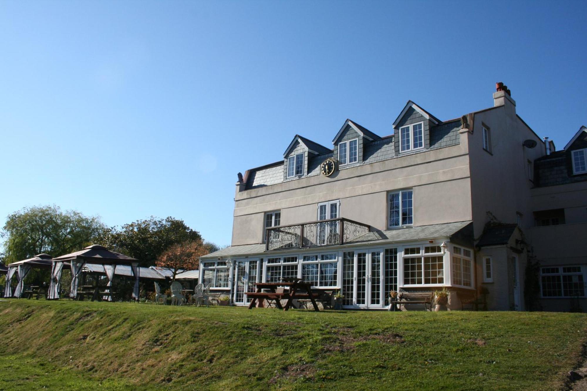 Great Trethew Manor Hotel & Self Catering Lodges 리스커드 외부 사진
