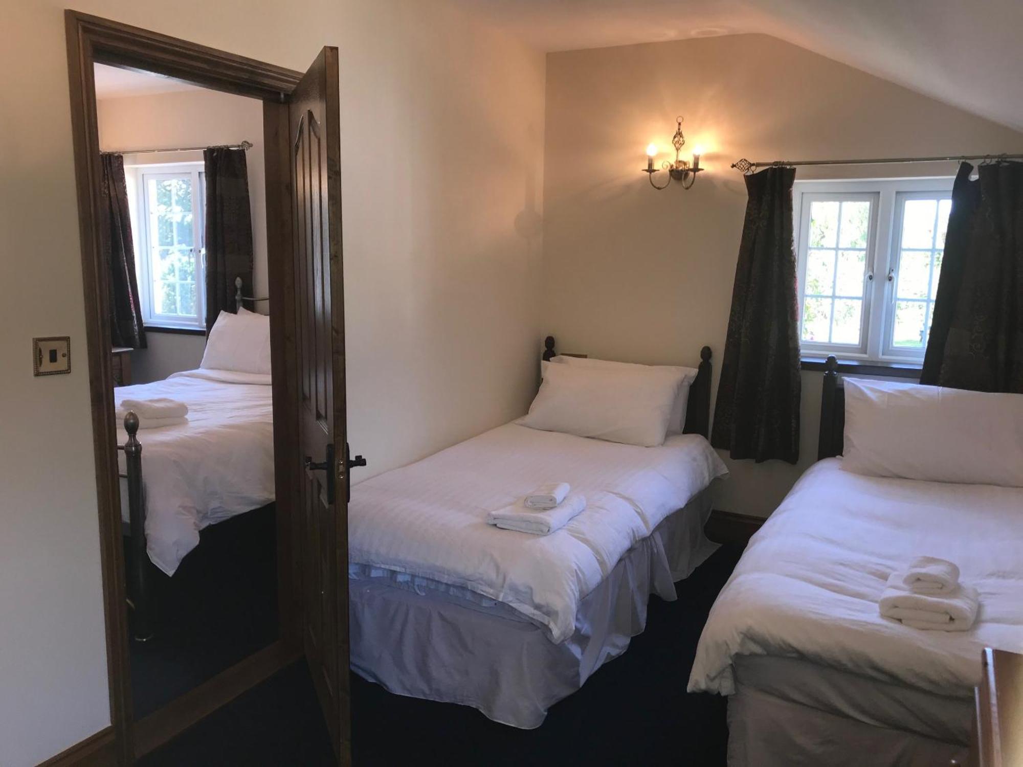Great Trethew Manor Hotel & Self Catering Lodges 리스커드 외부 사진