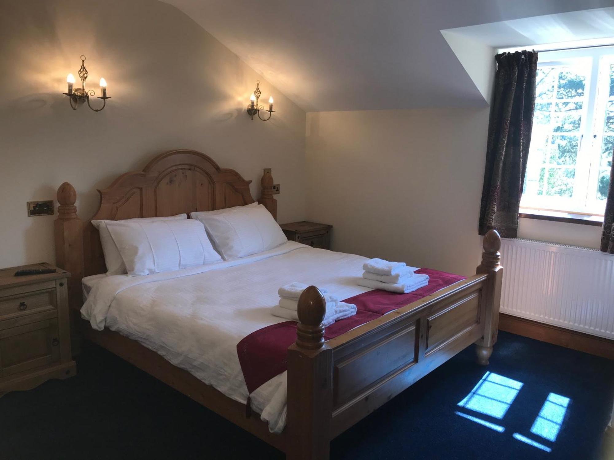 Great Trethew Manor Hotel & Self Catering Lodges 리스커드 외부 사진